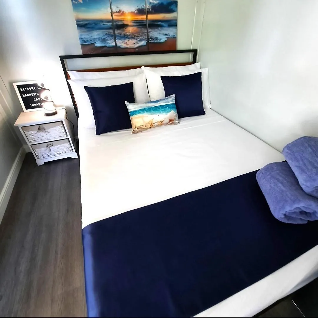 Magnetic Cabin Entire Studio On Magnetic Island Horseshoe Bay